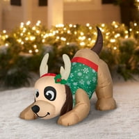 Vrijeme za odmor 3. Ft Razigrano štene sa zelenim božićnim džemperom i rogovima